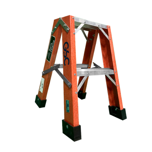 Escalera Tijera Doble Fibra de Vidrio 2 Peldaños Santa Catarina
